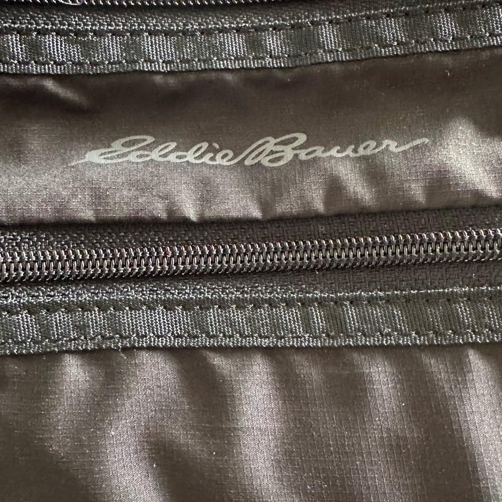 Eddie Bauer Charcoal Messenger Bag - Picture 5 of 6